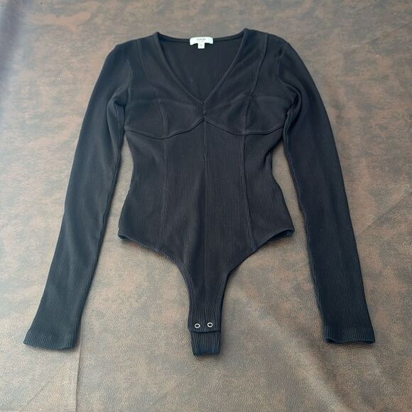 NWOT Devlin Bodysuit by Agolde - Picture 7 of 14